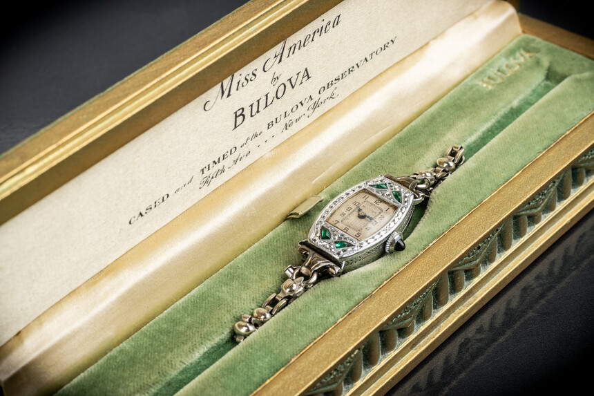 Model Bulova Miss America.