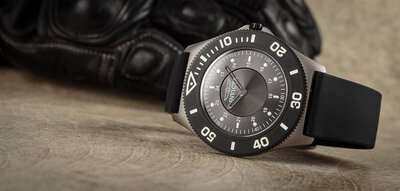 Invicta Reserve Quartz 44mm 23761