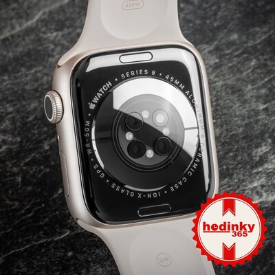 Apple Watch Series 9 GPS 45mm Starlight Aluminium Case / Starlight Sport Band - S/M