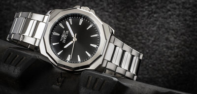 Invicta Speedway Quartz 42mm 46831