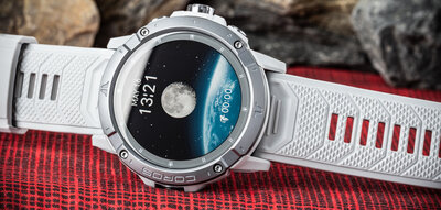 Coros Vertix 2S Moon / Nylon Band