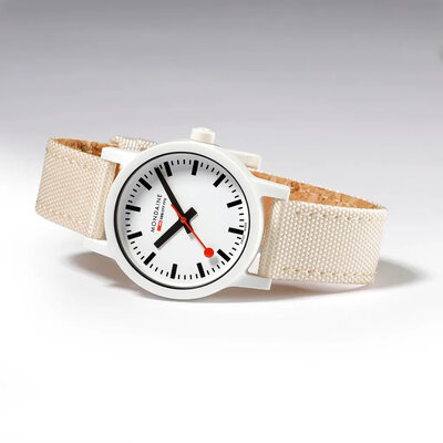 Mondaine Essence Quartz MS1.32111.LT