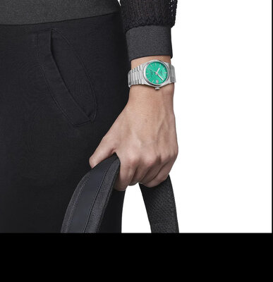 Tissot PRX Automatic Powermatic 80 Nivachron T137.207.11.091.01