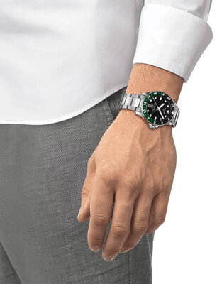 Tissot Seastar 1000 GMT Quartz T120.852.11.051.00