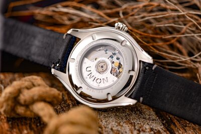 Union Glashütte Belisar Date Sport D009.907.11.047.00 (+ vervangende horlogeband)