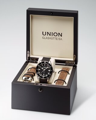 Union Glashütte Belisar Date Sport D009.907.27.057.00 (+ vervangende horlogeband)