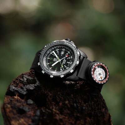 Luminox Land Recon Nav Spec XL.8837.SET (+ reserveriempje)