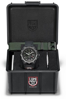 Luminox Land Recon Nav Spec XL.8837.SET (+ reserveriempje)