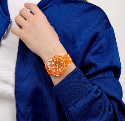 Swatch Pacific Sea Nettle SSCU09O100