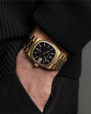 Bulova Precisionist Super Seville Quartz 97B246