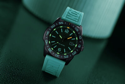 Luminox Sea XS.3124.N.SET Pacific Diver (+ reserveriempje) Limited Edition 777pcs