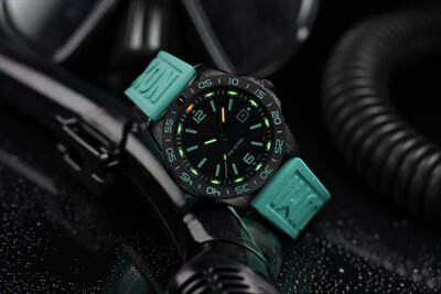 Luminox Sea XS.3124.N.SET Pacific Diver (+ reserveriempje) Limited Edition 777pcs