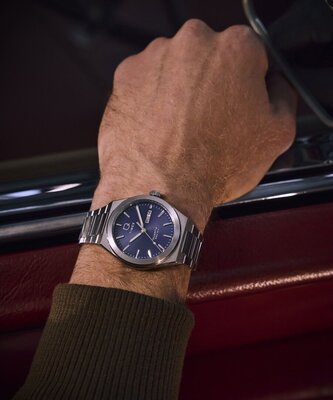 Timex Q Reissue TW2Y25100UK