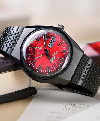 Timex Q Timex Reissue Falcon Eye x Harry Potter The Sorcerer's Stone TW2Y99700QY