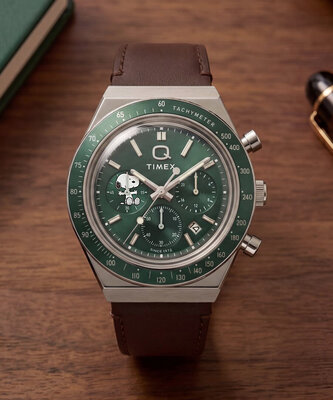 Timex Q Timex Reissue x Peanuts Snoopy Quartz Chronograph TW6A04400UK
