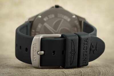 Invicta Reserve Quartz 44mm 23761