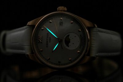 Certina DS-8 Lady Quartz Moon Phase COSC Chronometer C033.257.36.118.00